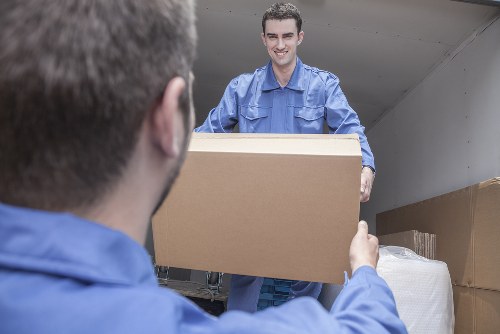 Removal truck hire for Streatham home moves